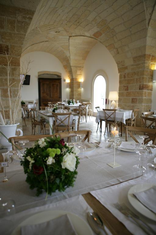 Hotel Masseria Terra Dei Padri Campi Salentina Exterior foto